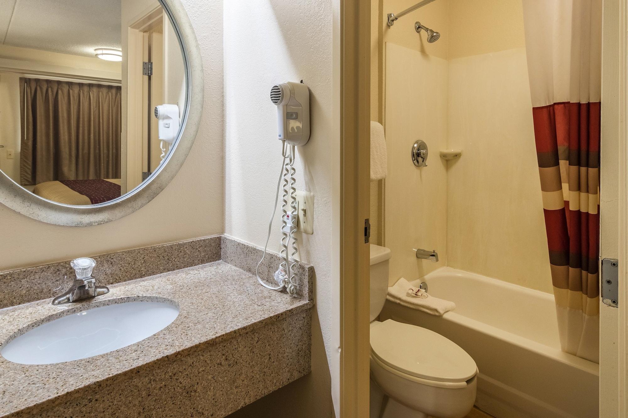 Red Roof Inn Detroit Metro Airport - Belleville Ngoại thất bức ảnh