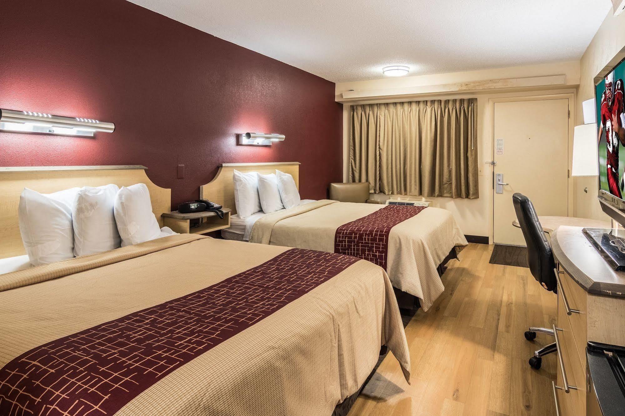 Red Roof Inn Detroit Metro Airport - Belleville Ngoại thất bức ảnh